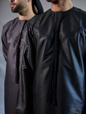 EMIRATI WITH TASSEL - BLACK