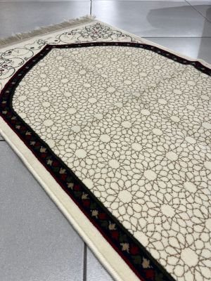 SAUDI CREAM GEOMETRIC MUSALLAH (4MM)